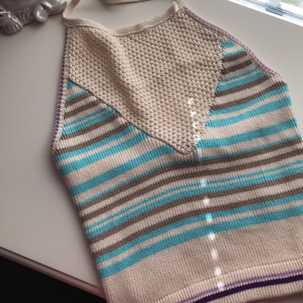 En crème new with tags halter top